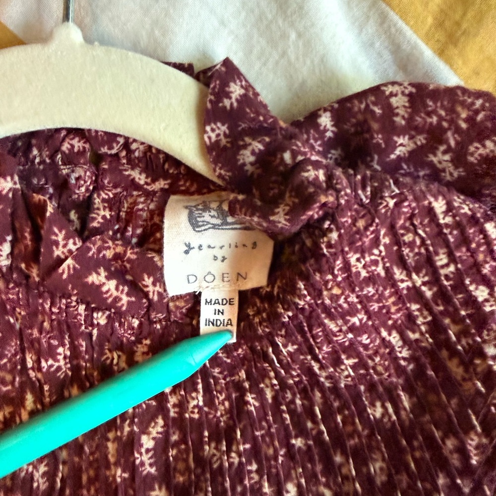 Doen Plum Floral Smocked Ruffle Tunic - Picture 3 of 3